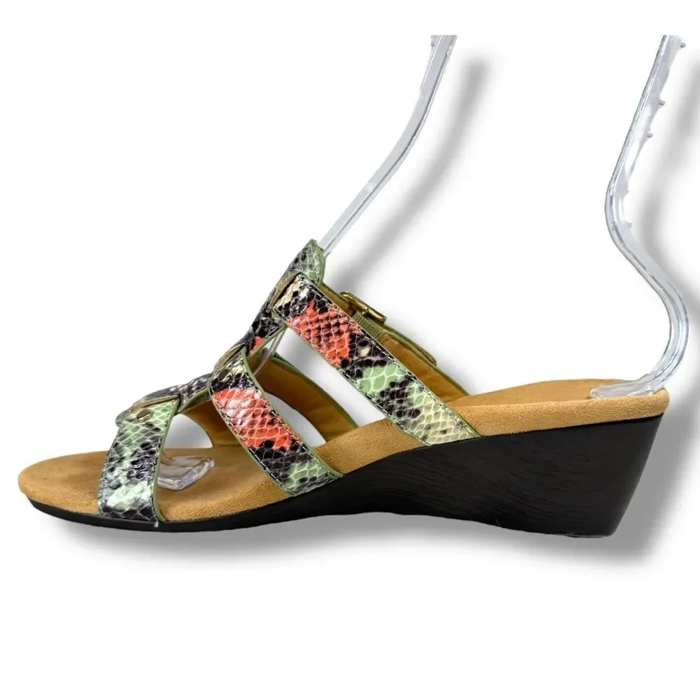 Vionic Park Radia Snake Print Wedge Sandals Green Womens Size 8 Orthotic Comfort
